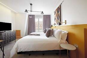 Central Stays by REMOTLYS.com