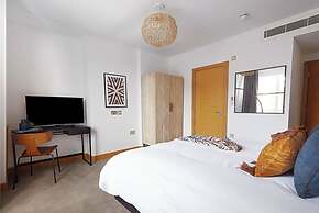 Central Stays by REMOTLYS.com