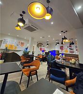 Central Stays by REMOTLYS.com