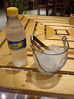 La Cozy Hotel & Restaurant