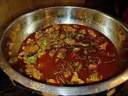 La Cozy Hotel & Restaurant