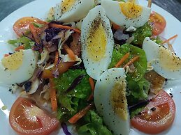 La Cozy Hotel & Restaurant