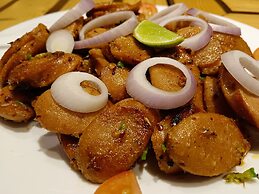 La Cozy Hotel & Restaurant