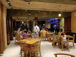 La Cozy Hotel & Restaurant