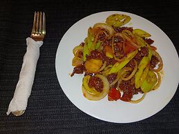 La Cozy Hotel & Restaurant