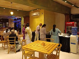 La Cozy Hotel & Restaurant