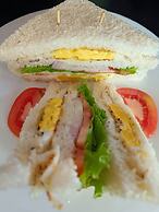 La Cozy Hotel & Restaurant