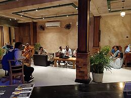 La Cozy Hotel & Restaurant