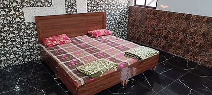 SHRI  KRISHNA SHRYAASHRYA ASHRAM