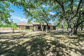 Hot Tub Pool Firepit Gameroom Guesthouse