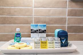 Hot Tub Pool Firepit Gameroom Guesthouse