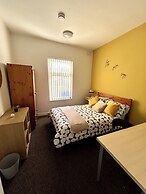 Spacious Coventry House With 4 Bedrooms