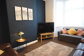 Spacious Coventry House With 4 Bedrooms