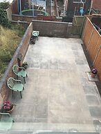 Spacious Coventry House With 4 Bedrooms