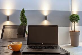 Simone You Urban Stay