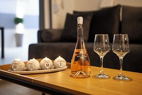 Simone You Urban Stay