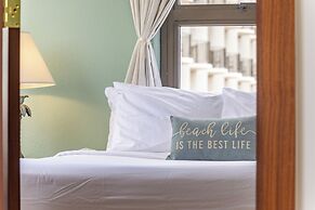 Waikiki Banyan 1BR Condos with No Parking