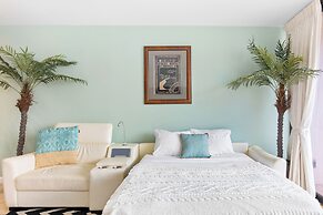 Waikiki Banyan 1BR Condos with No Parking