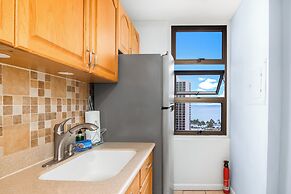 Waikiki Banyan 1BR Condos with No Parking
