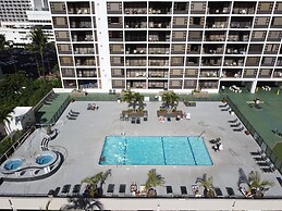 Waikiki Banyan 1BR Condos with No Parking