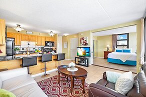 Waikiki Banyan 1BR Condos with No Parking