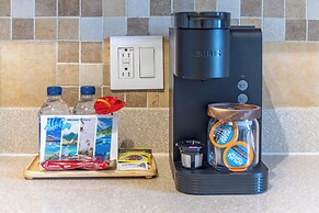 Waikiki Banyan 1BR Condos with No Parking