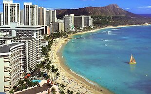 Waikiki Banyan 1BR Condos with No Parking