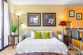 Waikiki Banyan 1BR Condos with No Parking
