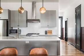 The Monroe by AvantStay – Stylish Group Stay with Easy Access to Attra