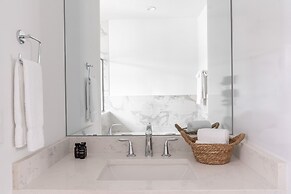 The Monroe by AvantStay – Stylish Group Stay with Easy Access to Attra