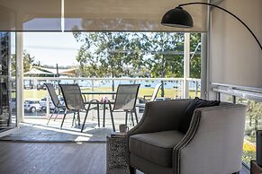 Lazy Days 1 by Stay Noosa