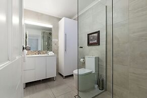 Lazy Days 1 by Stay Noosa