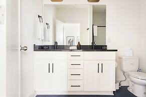 Hart Suites by AvantStay – Stylish Townhome Near Downtown Nashville