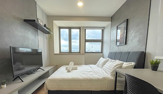 Riveria City by Plush