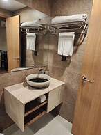 The Title V by The Esquire