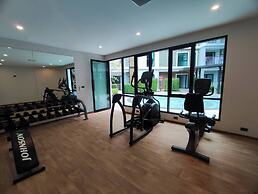 The Title V by The Esquire