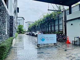 The Title V by The Esquire