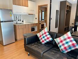 The Title V by The Esquire