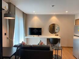 The Title V by The Esquire