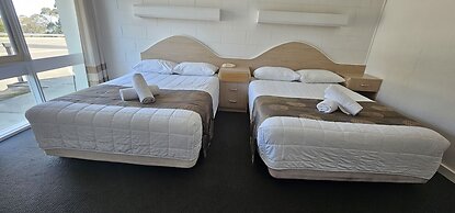 Ocean Views Motel Lakes Entrance