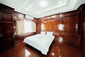 The Star Pool Villa Hatyai