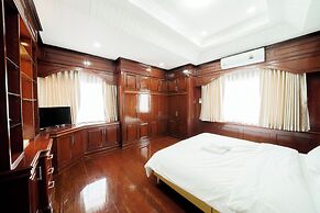 The Star Pool Villa Hatyai