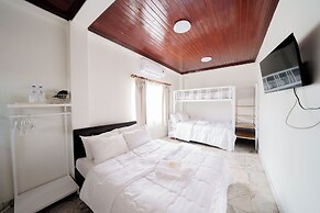The Star Pool Villa Hatyai