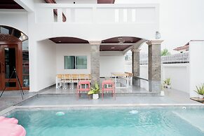 The Star Pool Villa Hatyai