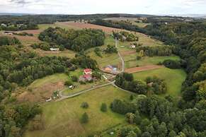 Holiday Home With Pool for 8 People, Iwierzyce