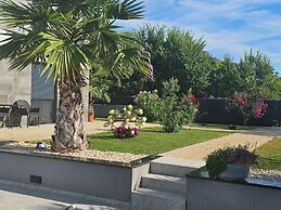 Luxury Villa With Swimming Pool and Terrace