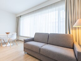 Spacious Studio Near Seafront