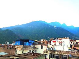 Hotel Ishaan International