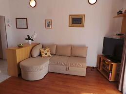 Apartments in Kornic/insel Krk 14471