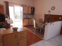 Apartments in Kornic/insel Krk 14471